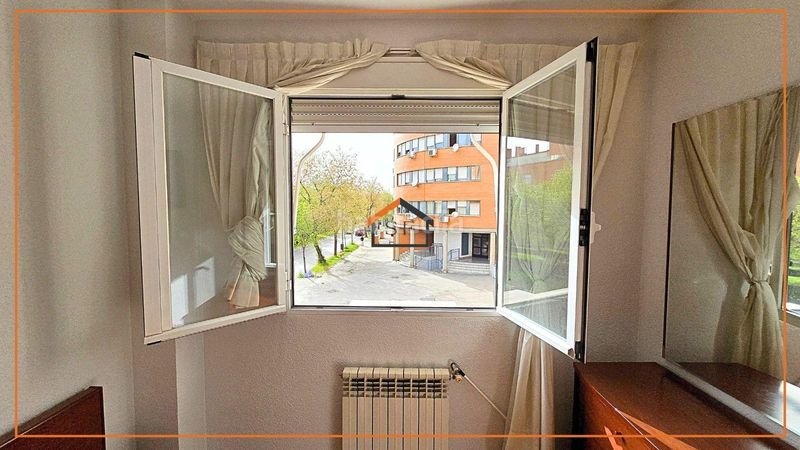 Foto fc1fea31-a688-4053-aa50-fb16db577f59. Flat with heating parking in Horcajo Madrid