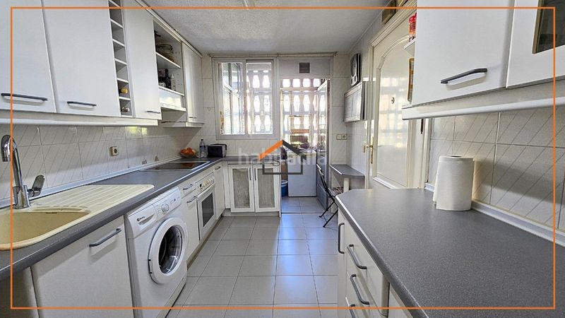 Foto 314a415b-6cbf-4736-9140-df4bd2e1c67b. Flat with parking pool in Adelfas Madrid