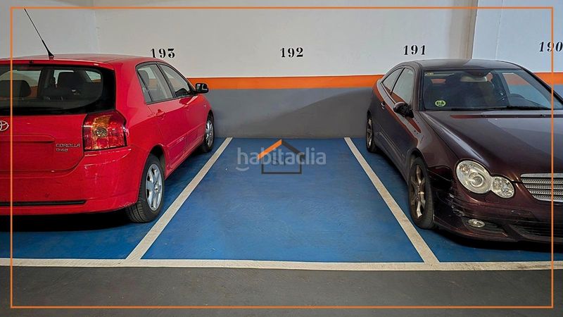 Foto 38873f84-b00a-4791-b821-7416d63f4cb5. Flat with parking pool in Adelfas Madrid