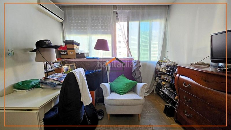 Foto 469051c5-c926-46fe-a1d9-190cc508e44a. Flat with parking pool in Adelfas Madrid