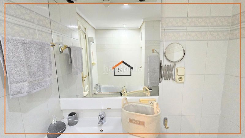 Foto 47edde2c-099f-4c22-a9a1-e0ce9899d7df. Flat with parking pool in Adelfas Madrid