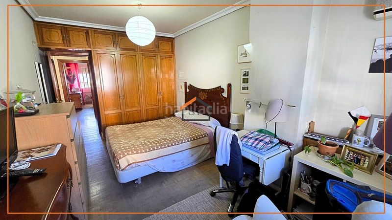 Foto 48ab0017-f9c1-4ca6-8092-05e1628a9618. Flat with parking pool in Adelfas Madrid