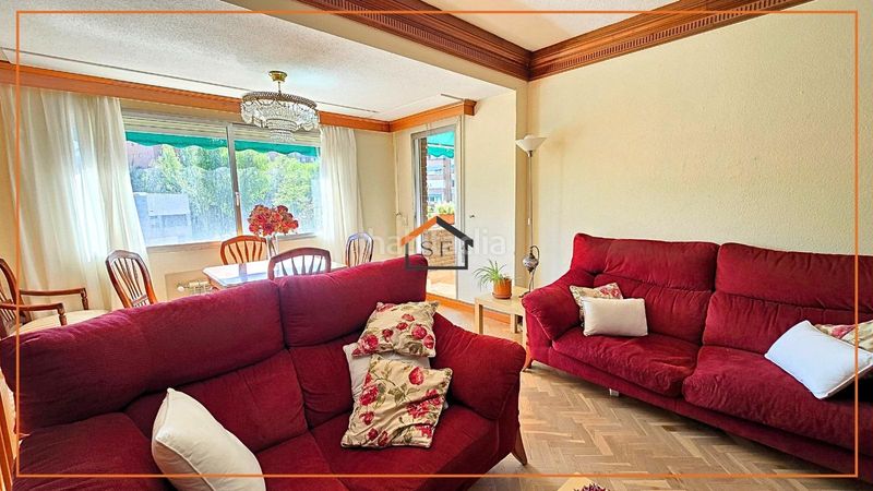 Foto c0b5b18e-5a41-4475-9cbb-18977630e1da. Flat with parking pool in Adelfas Madrid