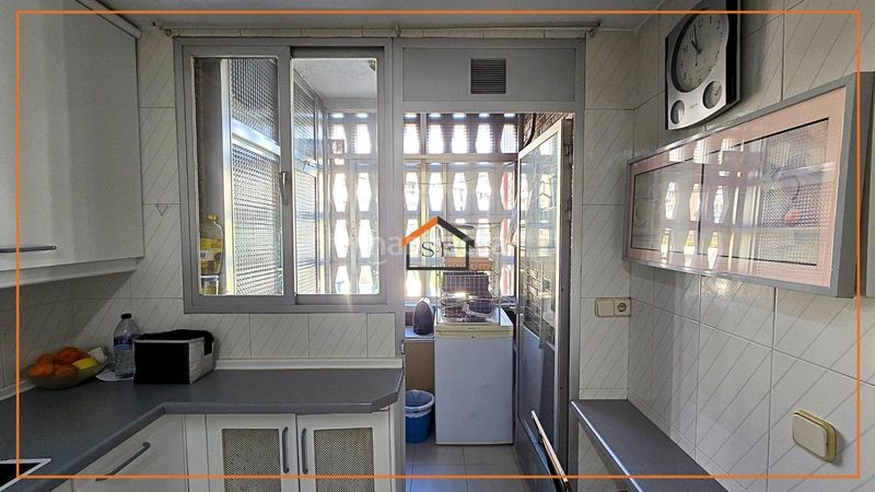 Foto e8a4753d-7c21-4388-9d12-bcdbdd4965ad. Flat with parking pool in Adelfas Madrid