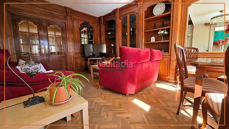 Foto fb398c4f-2f74-428c-bba7-78769f1d443a. Flat with parking pool in Adelfas Madrid