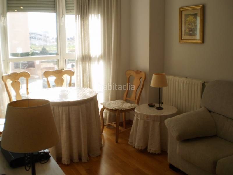 Foto 6b00263d-91f9-474c-8ba4-6b59af6fc53e. Pis amb calefacció piscina a Abrantes Madrid