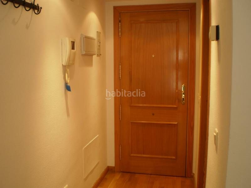 Foto c64c4152-0751-4fb3-a336-ffb35e96bd6f. Pis amb calefacció piscina a Abrantes Madrid