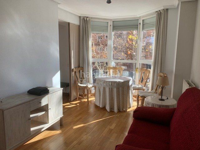 Foto f5b29fc6-b286-45b3-bfe9-7041d5a0d8fb. Pis amb calefacció piscina a Abrantes Madrid