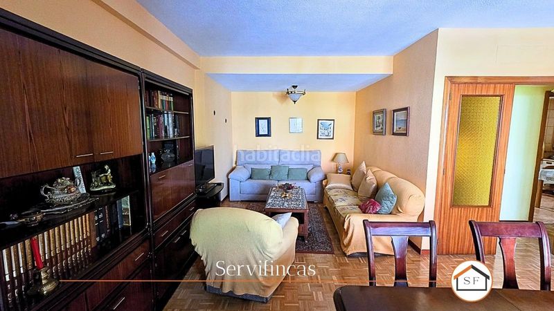 Foto 42461d80-5c54-450f-814b-60cc85b807c3. Flat with heating parking in Adelfas Madrid