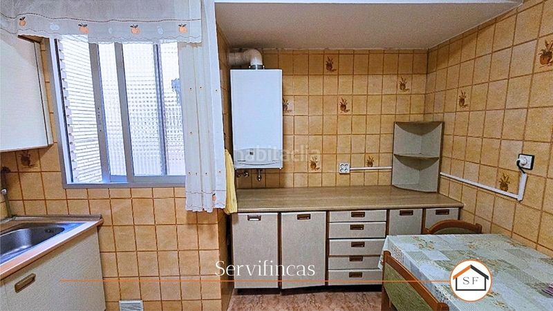 Foto 49d631a5-6b5a-478b-843f-9690f7916b5b. Flat with heating parking in Adelfas Madrid