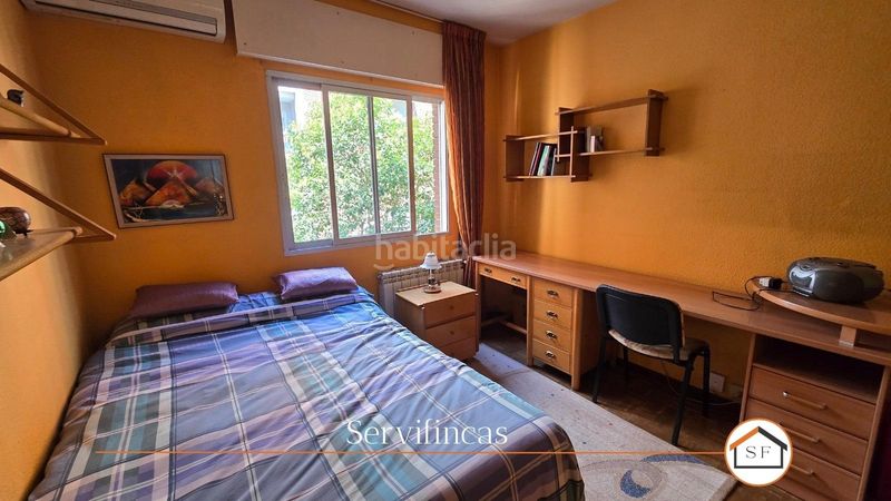Foto c85c84e9-b898-48c2-9dcd-18f3d95ff08f. Pis amb calefacció aparcament a Adelfas Madrid