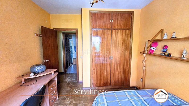Foto eab56b5b-0cd8-4537-a3d4-b8de396aecb5. Pis amb calefacció aparcament a Adelfas Madrid