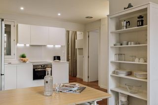 Alquiler Estudio en Colonia Madrid. Estudio amueblado, totalmente equipado y reformado