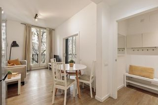 Rent Studio in Eixample Nord. Estudio amueblado, totalmente equipado y reformado