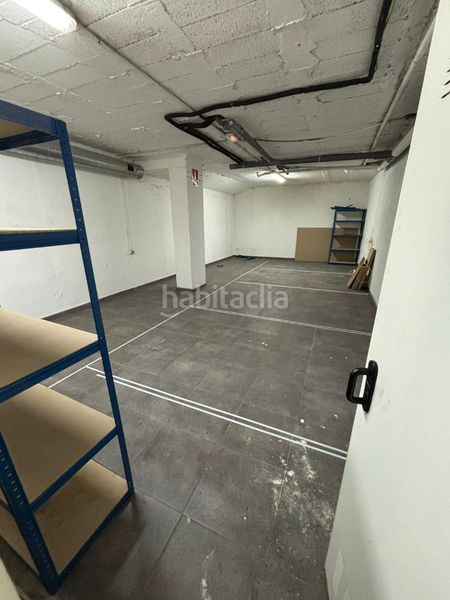 Foto ce4c086d-4e42-4dc7-8c99-efc9a3cf5618. Local comercial en Almendrales Madrid