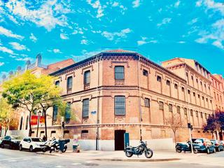 Location Local commercial à Calle de blasco de garay 51. Local en argüelles -moncloa