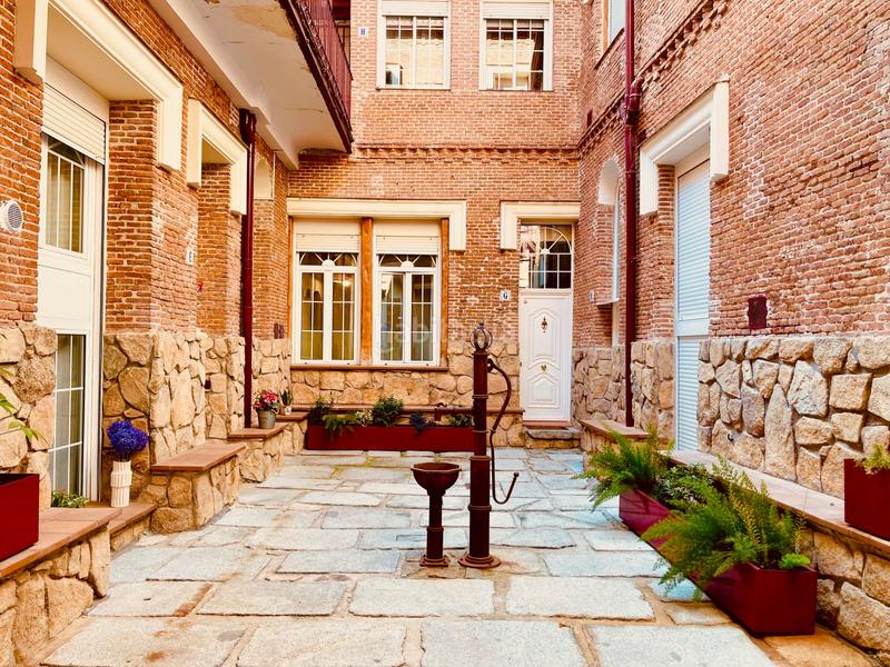 Foto f0d570ce-d6c0-4819-8cdd-d186a9db6fcd. Location appartement dans calle de fernando garrido 11 dans Madrid