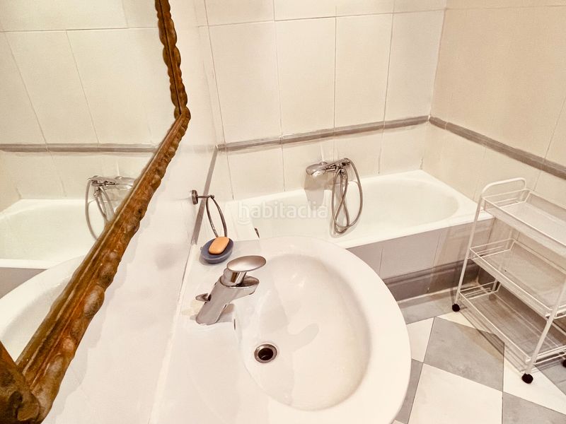 Foto 10fd9a39-3ec6-4852-acf6-94763a1d707a. Rent flat in calle mayor 80 in Palacio Madrid