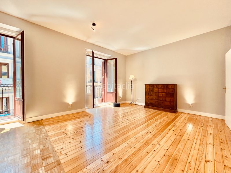 Foto 7d0f155f-2e58-4401-a051-a31e3ea90646. Rent flat in calle mayor 80 in Palacio Madrid
