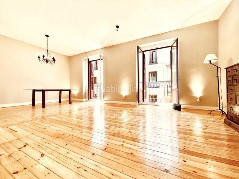 Foto b88c493a-7f28-493f-ac38-05a059107725. Rent flat in calle mayor 80 in Palacio Madrid