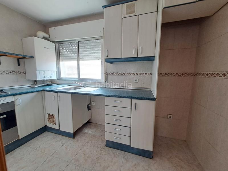Foto e6b47007-0c33-4f05-9609-af7ac958235b. Piso  en venta junto ayuntamiento para actualizar a tu gusto. en Alcorcón