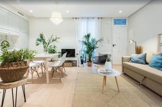 Location Appartement  Calle don antonino y doña cinia