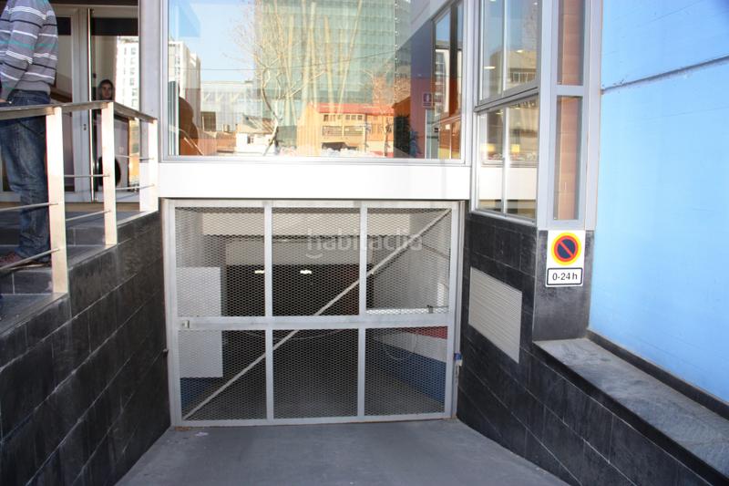 Foto be8bdac7-e1fa-43b6-a620-eab117058281. Affitto posto auto in carrer de badajoz 147 in El Parc i la Llacuna del Poblenou Barcelona