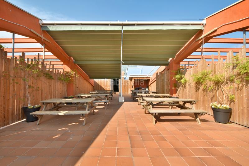 Foto 73d2850d-3786-498f-bc11-e82bd65c79b0. Location bureau dans carrer de badajoz 147 dans El Parc i la Llacuna del Poblenou Barcelona