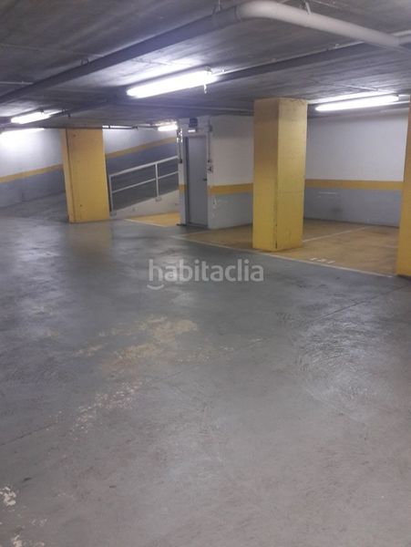 Foto 0192c649-2080-4583-ba7b-43354e433051. Miete motorradparkplatz in carrer de girona 164 in Barcelona
