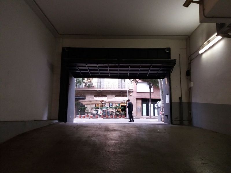 Foto 0909592e-a792-40a7-9ea6-cd5e64f038fa. Miete motorradparkplatz in carrer de girona 164 in Barcelona