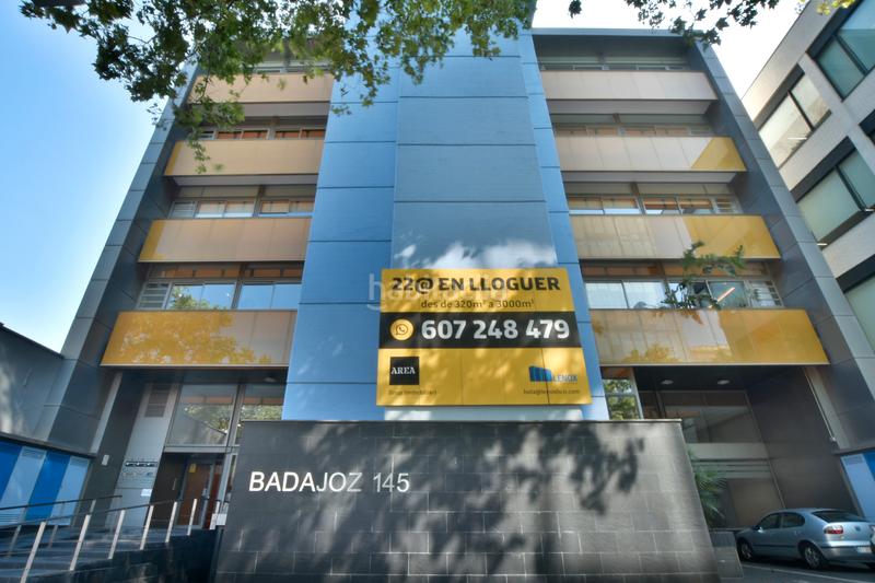 Foto 687b09bf-91a5-4e7c-a3ca-fc0d09302459. Location bureau dans carrer de badajoz 145 dans El Parc i la Llacuna del Poblenou Barcelona