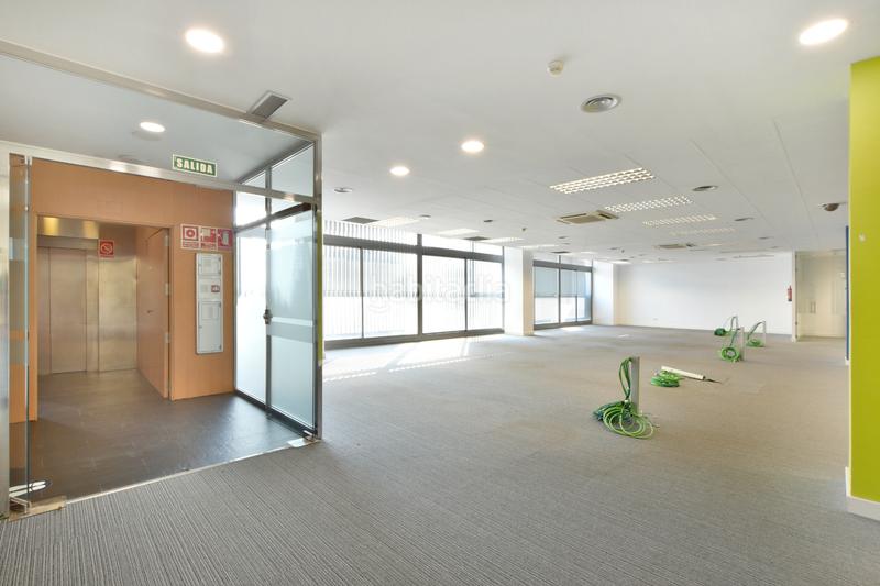 Foto 89a241fe-1083-4531-a8b1-c52edb0f90f0. Miete büro in carrer de badajoz 145 in El Parc i la Llacuna del Poblenou Barcelona