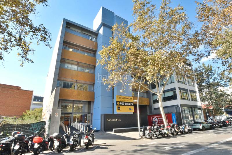 Foto f24a796c-19e0-4200-b931-85e86cf2a462. Location bureau dans carrer de badajoz 145 dans El Parc i la Llacuna del Poblenou Barcelona