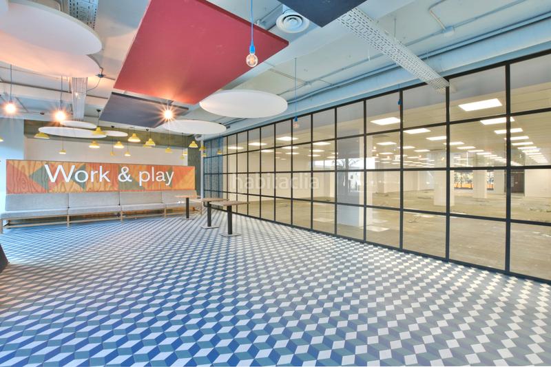 Foto 578506f7-4e68-41ec-8ddd-76a2122cd232. Rent office space in carrer de badajoz 145 in El Parc i la Llacuna del Poblenou Barcelona