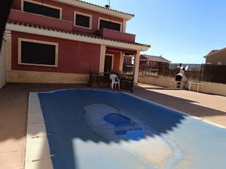 Maison jumelée à Ventas de Retamosa (Las). Chalet adosado en ventas de retamosa con piscina