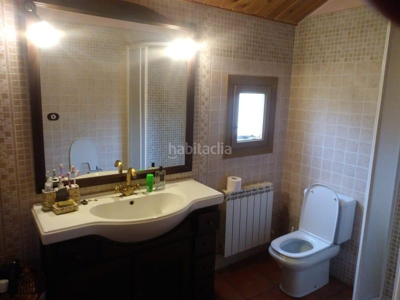 Foto 1e9b2b9d-8785-42f5-ad2a-ff7ece833c8a. Casa amb calefacció aparcament a Villamejil