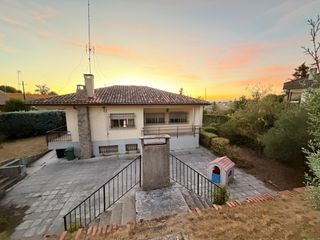 Chalet in Parque Coimbra