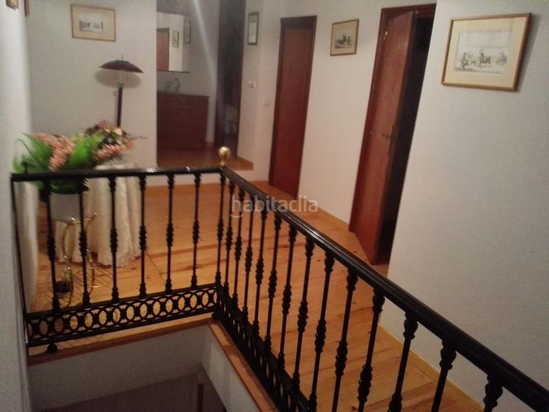 Foto a024b2ca-6ad5-4c57-a937-6fe1f0a92e5d. Masía casa venta, centro toledo, en dos plantas buhardilla, reforma2007, 4 dormitorios 2 baños en Almorox