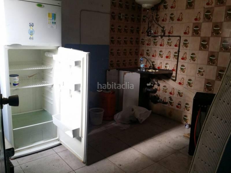 Foto 1d6804f9-c53b-4104-a40b-a885cfbc74f3. Local comercial local bar insonorizado con licencia, montado, cualquier actividad en Móstoles