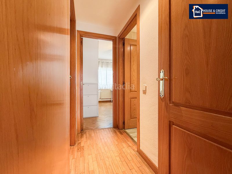 Foto 1ed10f73-9763-4c34-a62b-c7b588420af8. Pis amb calefacció aparcament a Berruguete Madrid