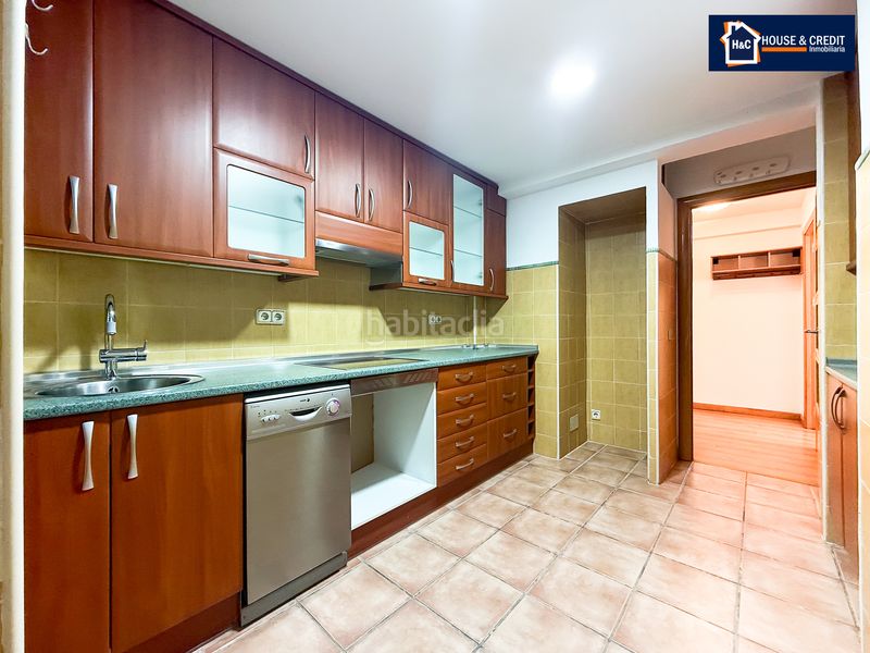 Foto 5481bbd1-d6c6-4c7e-baf8-566aa353cb20. Rent flat with heating in Valderas-Los Castillos Alcorcón