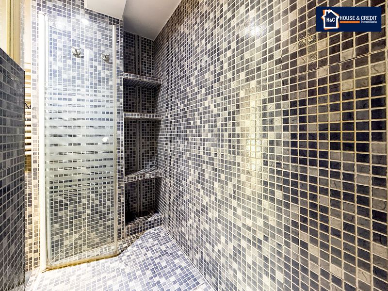 Foto c2b1f7a3-1621-460f-a5d7-9b3d8cbdbf7f. Rent flat with heating in Valderas-Los Castillos Alcorcón