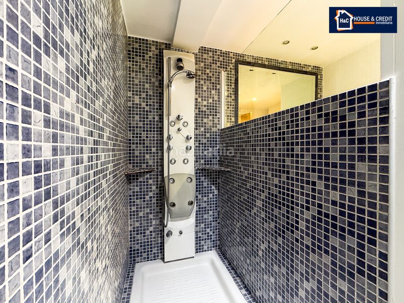 Foto dbf3e7ec-25fc-41a3-b92b-072d6eb0f2aa. Rent flat with heating in Valderas-Los Castillos Alcorcón