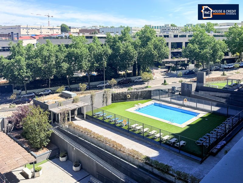 Foto f12beac9-e1cd-4ec2-b573-c1ae5923763a. Loft amb calefacció aparcament piscina a Polígono Industrial Sur San Sebastián de los Reyes