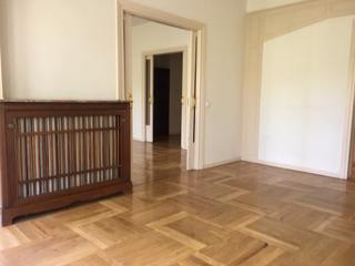 Lloguer Pis  Avenida de alberto de alcocer. Gran piso recien pintado ideal familia con hijos