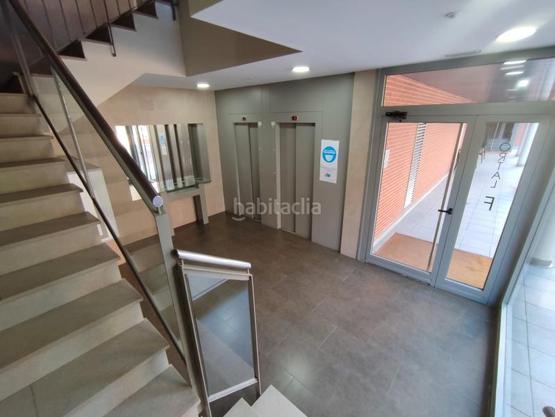 Foto 41ecfc72-f565-43d6-93c7-e8a006833013. Piso  venta 1 dormitorio adelfas, con parking, trastero, piscina y portero físico en Madrid