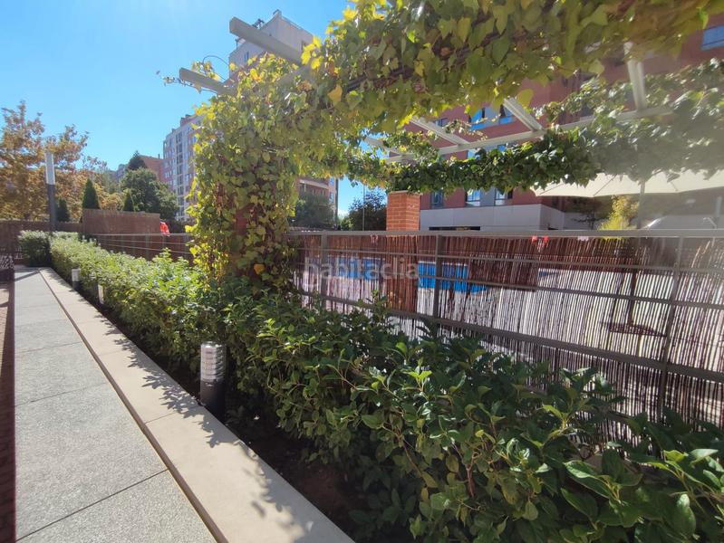 Foto 69d33420-751f-475b-b4fe-5ec47954d677. Piso  venta 1 dormitorio adelfas, con parking, trastero, piscina y portero físico en Madrid