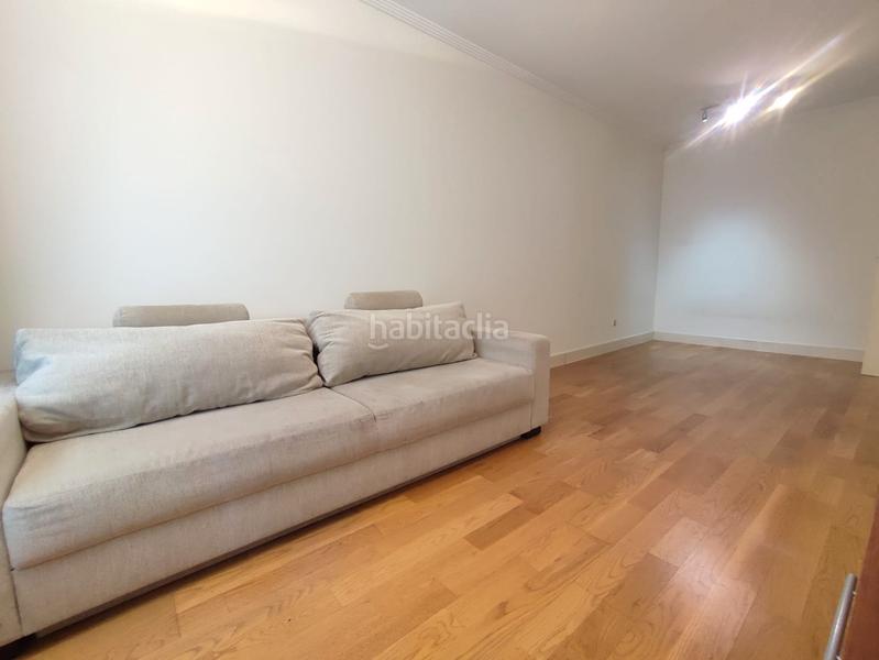 Foto 9c47f9fd-6137-4d01-9568-5dc94e0c5eab. Piso  venta 1 dormitorio adelfas, con parking, trastero, piscina y portero físico en Madrid