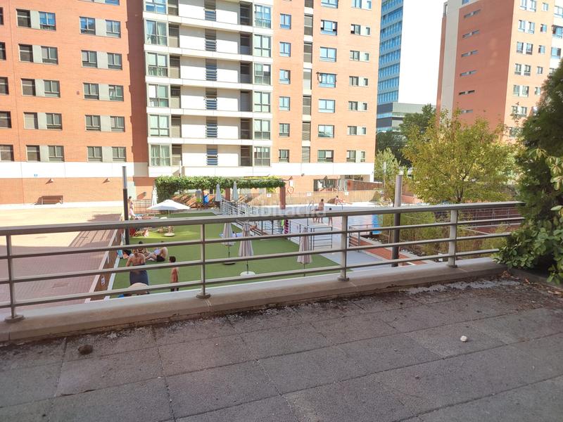 Foto d05636e2-c9c6-48f8-adfd-a6a6435fc44f. Piso  venta 1 dormitorio adelfas, con parking, trastero, piscina y portero físico en Madrid