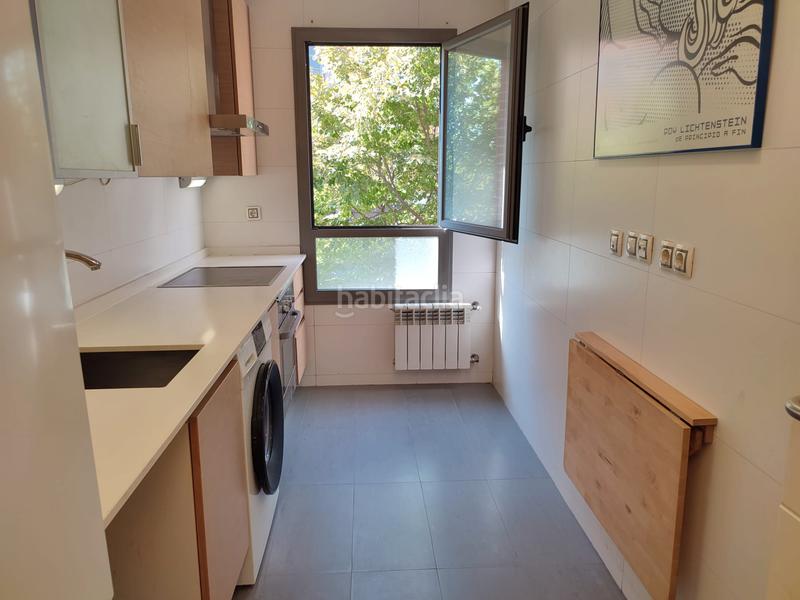 Foto da0eab05-886b-4fc2-b3f0-696f4b50afa4. Piso  venta 1 dormitorio adelfas, con parking, trastero, piscina y portero físico en Madrid